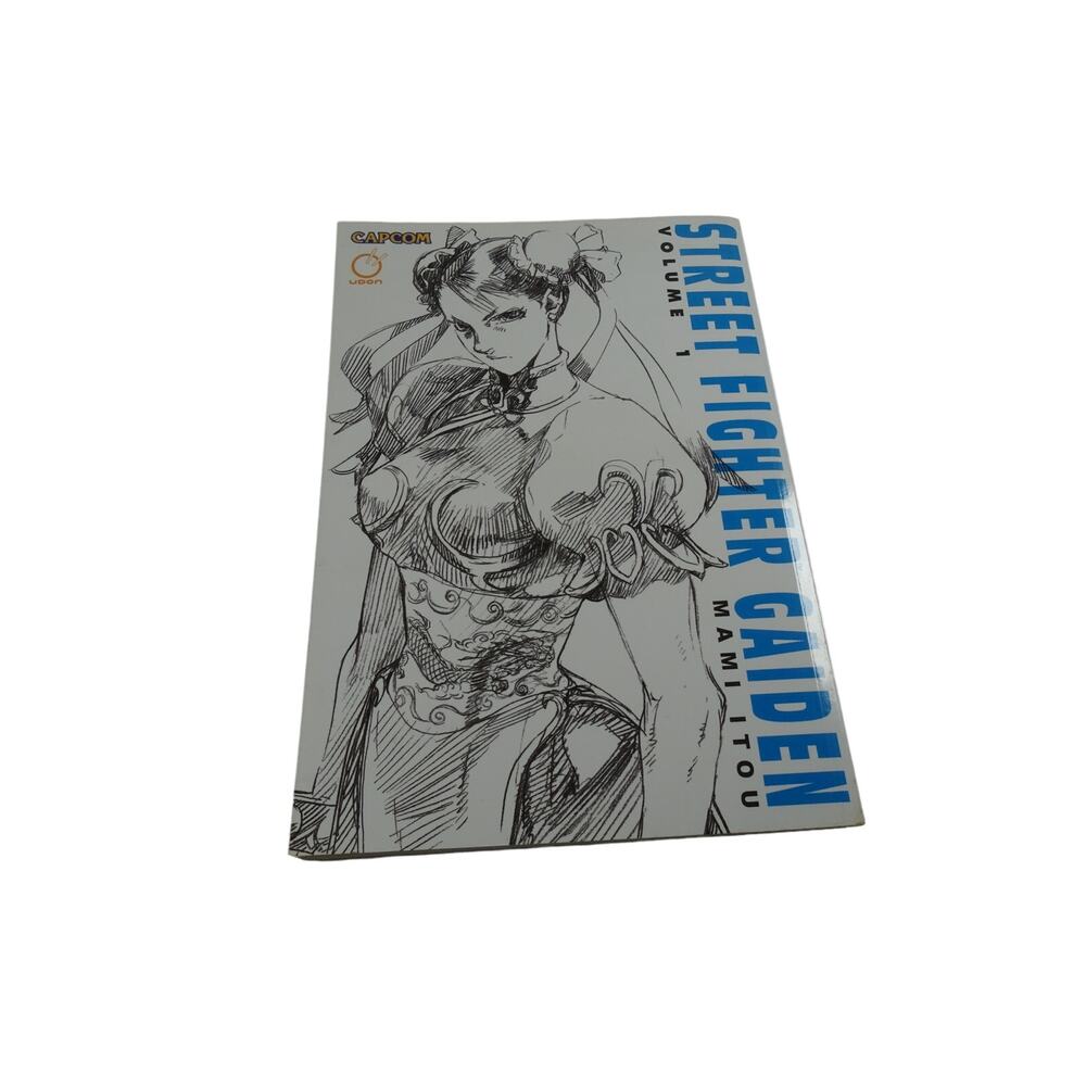 Street Fighter Gaiden, Volume 1 by Itou Mami English Paperback Book B&W 2010